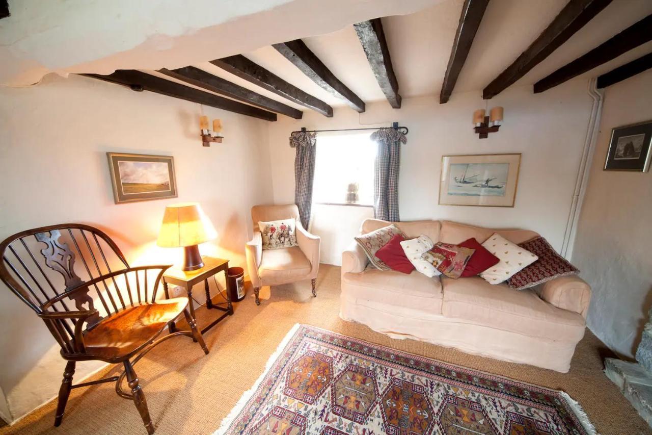 Afton Thatch: Beautiful Thatched Family Cottage Freshwater Exteriör bild