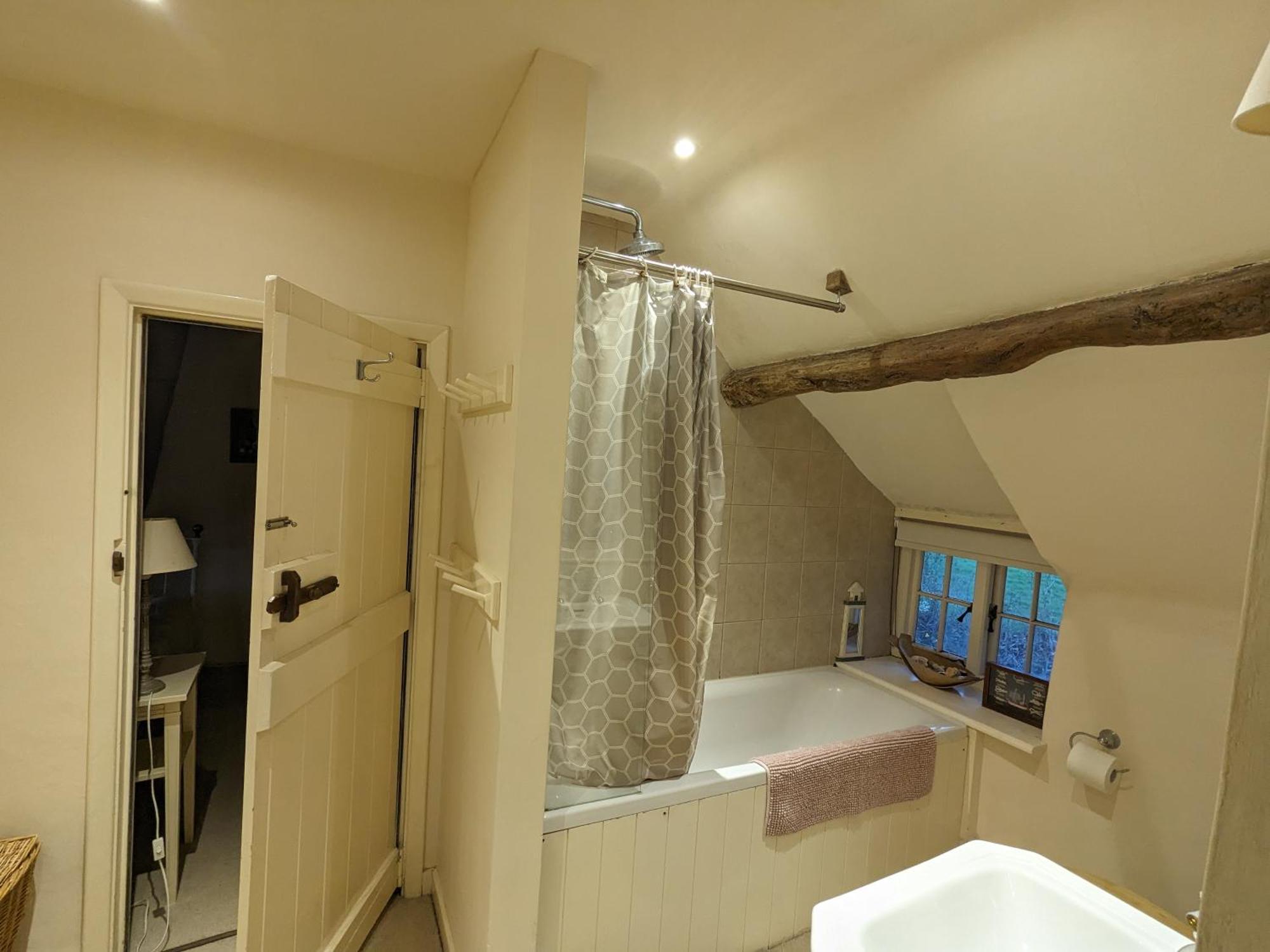 Afton Thatch: Beautiful Thatched Family Cottage Freshwater Exteriör bild